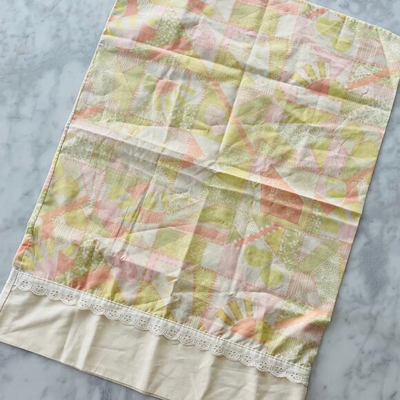 Fieldcrest VTG Pillowcase American Treasures Pastel Patchwork Hearts DIY 80's - Picture 2 of 5